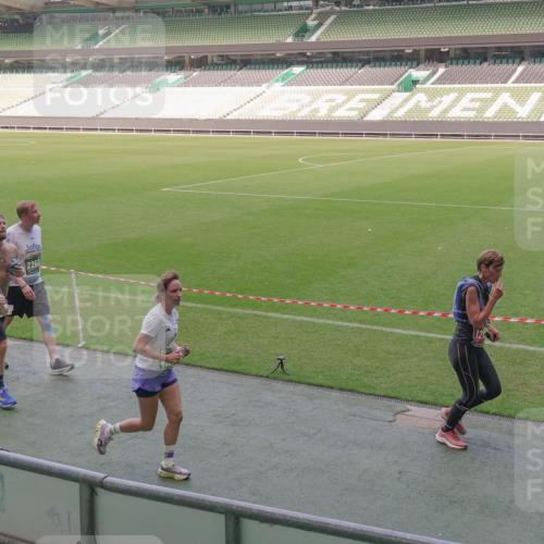 13.09.2026 - 21. swb-Marathon Bremen Michael Burmester http://msf.ph/oto/10337045 13.09.2026 13:13:22 Laufen im Stadion 118, 183, 270, 278, 349, 460, 514, 576, 600, 631, 695, 702, 933, 950, 1005, 1143, 1226, 1286, 1334, 1392, 1408, 1426, 1573, 1596, 1641, 1991, 2005, 2024, 2035, 2079, 2264, 2336, 2377, 2387, 2398, 2412, 2439, 2457, 2461, 2478, 2505, 2521, 2540, 2612, 2665, 2673, 2684, 2693, 2765, 2773, 2792, 2815, 2816, 2850, 2860, 2884, 2895, 2921, 2963, 2966, 2972, 2975, 3016, 3111, 3143, 3155, 3209, 3253, 3277, 3293, 3304, 3308, 3313, 3378, 3405, 3434, 3653, 3661 meine-sportfotos.de