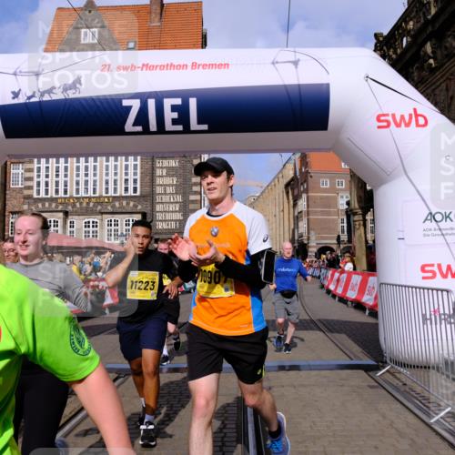 13.09.2026 - 21. swb-Marathon Bremen Tim E. http://msf.ph/oto/10337051 13.09.2026 11:07:55 Ziel 10138, 10279, 10280, 10363, 10364, 10501, 10505, 10580, 10595, 10830, 10871, 10907, 10935, 11037, 11223, 11515, 11643, 11767, 11899, 11924, 11934, 12097, 12167, 12168, 12194, 12210, 12277, 12307, 12419, 12509 meine-sportfotos.de