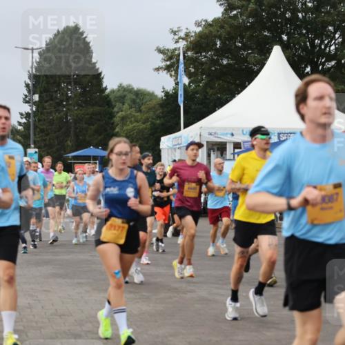 13.09.2026 - Kiel Lauf Andreas Tolksdorf http://msf.ph/oto/10337060 13.09.2026 09:54:15 Kiellinie 12071, 2177, 6445, 1067 meine-sportfotos.de