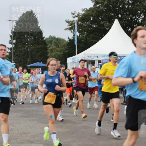 13.09.2026 - Kiel Lauf Andreas Tolksdorf http://msf.ph/oto/10337061 13.09.2026 09:54:15 Kiellinie 12071, 2177 meine-sportfotos.de