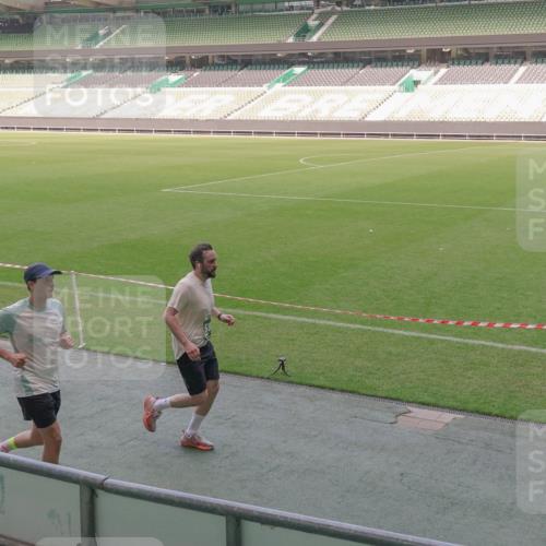 13.09.2026 - 21. swb-Marathon Bremen Michael Burmester http://msf.ph/oto/10337084 13.09.2026 13:13:27 Laufen im Stadion 118, 183, 270, 278, 349, 460, 514, 576, 600, 631, 695, 702, 933, 950, 1005, 1143, 1226, 1286, 1334, 1392, 1408, 1426, 1573, 1596, 1641, 1991, 2005, 2024, 2035, 2079, 2233, 2264, 2336, 2377, 2387, 2398, 2412, 2439, 2457, 2461, 2478, 2505, 2521, 2540, 2564, 2612, 2665, 2684, 2693, 2765, 2773, 2792, 2815, 2816, 2860, 2884, 2895, 2921, 2963, 2966, 2972, 2975, 3016, 3111, 3143, 3155, 3209, 3253, 3277, 3293, 3304, 3308, 3313, 3378, 3405, 3428, 3434, 3653, 3661 meine-sportfotos.de
