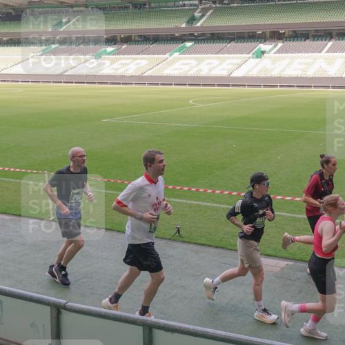 13.09.2026 - 21. swb-Marathon Bremen Michael Burmester http://msf.ph/oto/10337124 13.09.2026 13:13:33 Laufen im Stadion 118, 183, 270, 278, 349, 460, 514, 576, 600, 631, 695, 702, 768, 933, 950, 956, 1005, 1143, 1286, 1334, 1392, 1408, 1426, 1573, 1596, 1641, 1991, 2005, 2024, 2035, 2079, 2233, 2264, 2336, 2387, 2398, 2412, 2439, 2457, 2461, 2478, 2505, 2521, 2540, 2564, 2612, 2665, 2684, 2693, 2765, 2773, 2792, 2815, 2816, 2829, 2860, 2884, 2887, 2895, 2921, 2963, 2966, 2972, 2975, 3016, 3111, 3143, 3155, 3209, 3253, 3277, 3293, 3304, 3313, 3378, 3405, 3428, 3434, 3653, 3661 meine-sportfotos.de