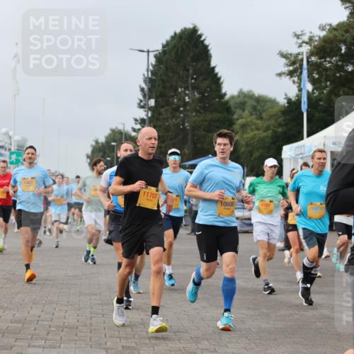 13.09.2026 - Kiel Lauf Andreas Tolksdorf http://msf.ph/oto/10337134 13.09.2026 09:54:17 Kiellinie 1467, 11707, 10608, 6381, 1975 meine-sportfotos.de