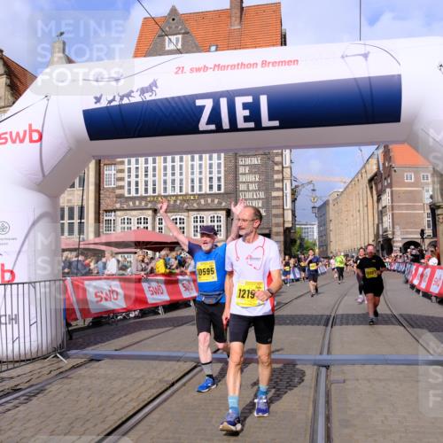 13.09.2026 - 21. swb-Marathon Bremen Tim E. http://msf.ph/oto/10337143 13.09.2026 11:07:58 Ziel 10138, 10279, 10280, 10363, 10364, 10501, 10505, 10580, 10595, 10661, 10830, 10871, 10907, 10935, 10937, 11037, 11223, 11515, 11643, 11899, 11924, 11934, 12097, 12167, 12168, 12194, 12277, 12307, 12419, 12509, 12511, 12512 meine-sportfotos.de