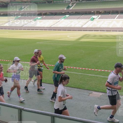 13.09.2026 - 21. swb-Marathon Bremen Michael Burmester http://msf.ph/oto/10337161 13.09.2026 13:13:39 Laufen im Stadion 118, 183, 270, 278, 349, 460, 514, 576, 600, 631, 695, 702, 768, 933, 950, 956, 1005, 1143, 1286, 1334, 1392, 1408, 1426, 1573, 1596, 1641, 1819, 1991, 2005, 2024, 2035, 2079, 2233, 2264, 2387, 2412, 2439, 2457, 2461, 2478, 2505, 2521, 2540, 2564, 2612, 2665, 2684, 2693, 2765, 2773, 2792, 2815, 2816, 2829, 2860, 2884, 2887, 2895, 2921, 2963, 2966, 2972, 2975, 3016, 3111, 3155, 3209, 3253, 3277, 3293, 3304, 3313, 3378, 3405, 3428, 3434, 3653, 3661 meine-sportfotos.de