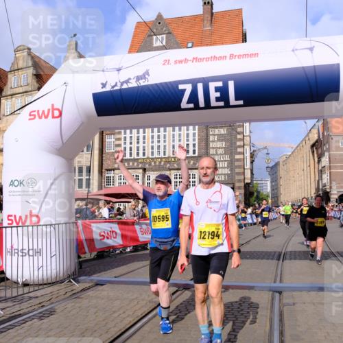 13.09.2026 - 21. swb-Marathon Bremen Tim E. http://msf.ph/oto/10337181 13.09.2026 11:07:59 Ziel 10138, 10279, 10280, 10363, 10364, 10501, 10505, 10580, 10595, 10661, 10674, 10830, 10871, 10907, 10935, 10937, 11037, 11223, 11515, 11643, 11899, 11924, 11934, 12097, 12167, 12168, 12194, 12277, 12307, 12419, 12509, 12511, 12512 meine-sportfotos.de
