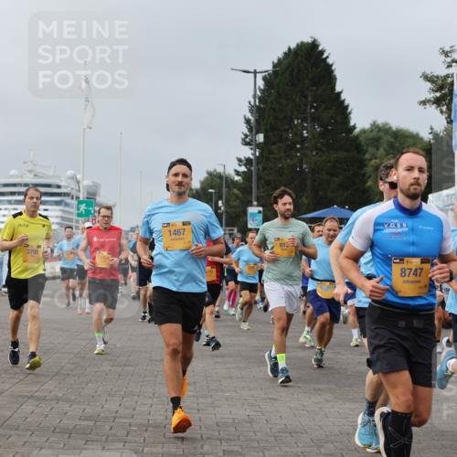 13.09.2026 - Kiel Lauf Andreas Tolksdorf http://msf.ph/oto/10337183 13.09.2026 09:54:19 Kiellinie 3799, 38, 1467, 11426, 470, 813, 38, 8747, 4971 meine-sportfotos.de