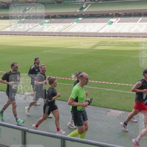 13.09.2026 - 21. swb-Marathon Bremen Michael Burmester http://msf.ph/oto/10337200 13.09.2026 13:13:42 Laufen im Stadion 118, 183, 270, 278, 349, 460, 514, 576, 600, 631, 695, 702, 768, 933, 950, 956, 1005, 1143, 1286, 1334, 1392, 1408, 1426, 1573, 1596, 1641, 1818, 1819, 1991, 2005, 2024, 2035, 2079, 2233, 2264, 2387, 2412, 2439, 2457, 2461, 2478, 2505, 2521, 2540, 2564, 2612, 2665, 2684, 2693, 2765, 2773, 2792, 2815, 2816, 2829, 2860, 2884, 2887, 2895, 2921, 2963, 2966, 2972, 2975, 3016, 3111, 3155, 3209, 3253, 3277, 3293, 3304, 3313, 3378, 3405, 3428, 3434, 3653, 3661 meine-sportfotos.de