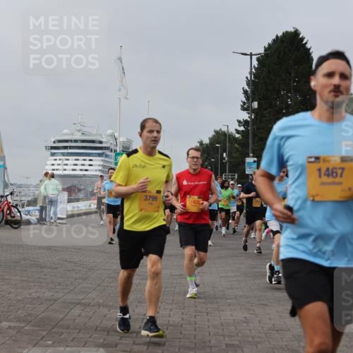 13.09.2026 - Kiel Lauf Andreas Tolksdorf http://msf.ph/oto/10337231 13.09.2026 09:54:20 Kiellinie 3799, 1467, 11426, 813 meine-sportfotos.de