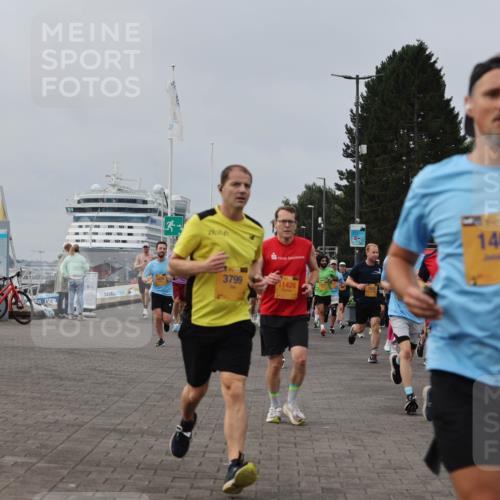 13.09.2026 - Kiel Lauf Andreas Tolksdorf http://msf.ph/oto/10337232 13.09.2026 09:54:20 Kiellinie 1467, 813, 3799, 11426 meine-sportfotos.de