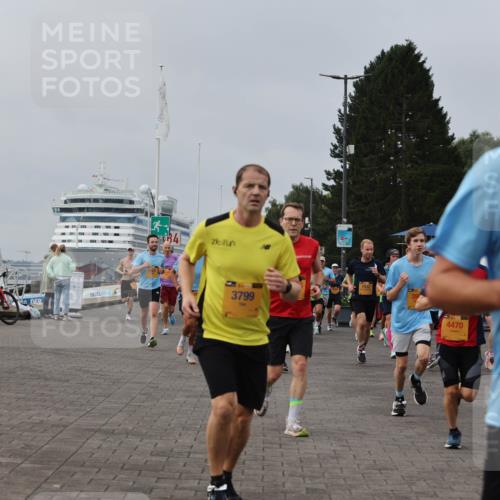 13.09.2026 - Kiel Lauf Andreas Tolksdorf http://msf.ph/oto/10337240 13.09.2026 09:54:20 Kiellinie 34, 3799, 4470, 1467 meine-sportfotos.de