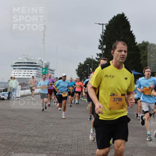 13.09.2026 - Kiel Lauf Andreas Tolksdorf http://msf.ph/oto/10337246 13.09.2026 09:54:21 Kiellinie 1668, 38, 3799, 3981, 38, 4470 meine-sportfotos.de