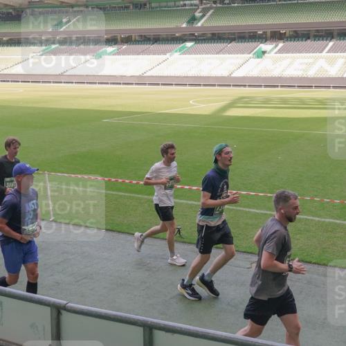 13.09.2026 - 21. swb-Marathon Bremen Michael Burmester http://msf.ph/oto/10337262 13.09.2026 13:13:50 Laufen im Stadion 118, 183, 270, 278, 349, 460, 514, 576, 600, 631, 695, 702, 768, 933, 950, 956, 1005, 1008, 1143, 1286, 1334, 1392, 1408, 1426, 1573, 1596, 1641, 1818, 1819, 1991, 2005, 2024, 2035, 2079, 2233, 2264, 2314, 2387, 2412, 2439, 2457, 2461, 2478, 2505, 2521, 2540, 2564, 2612, 2665, 2684, 2693, 2765, 2773, 2792, 2815, 2816, 2829, 2838, 2860, 2884, 2887, 2895, 2921, 2963, 2966, 2972, 2975, 2978, 3016, 3111, 3155, 3209, 3253, 3277, 3293, 3304, 3313, 3378, 3405, 3428, 3434, 3653, 3661 meine-sportfotos.de