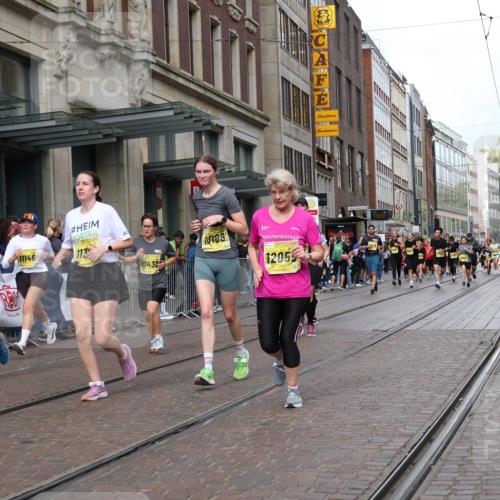 13.09.2026 - 21. swb-Marathon Bremen Strokosch-Dieckow http://msf.ph/oto/10337275 13.09.2026 11:05:21 Ziel 10168, 10186, 10238, 10259, 10260, 10305, 10432, 10457, 10864, 11024, 11146, 11314, 11387, 11394, 11520, 11521, 11571, 11572, 11724, 11791, 11892, 11947, 12055, 12156, 12251, 12273, 12330, 12362, 12378, 12501, 12523, 12773, 10370, 10411, 10465, 10576, 10697, 10717, 10718, 10800, 10802, 10850, 10975, 10995, 11102, 11105, 11157, 11218, 11281, 11326, 11334, 11584, 11616, 11722, 11900, 12002, 12011, 12064, 12251 meine-sportfotos.de
