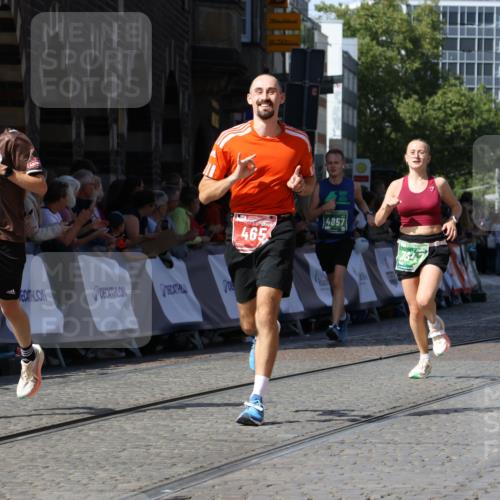 13.09.2026 - 21. swb-Marathon Bremen Strokosch-Dieckow http://msf.ph/oto/10337284 13.09.2026 13:18:59 Ziel 465, 2324, 2948, 3631, 4120, 4413, 4642, 5867, 6787, 6818, 7104, 7163, 7245, 7731, 8404, 8540, 8743, 8872, 9019, 9275, 9327, 9833, 189, 666, 1599, 2007, 2390, 4819, 4857, 5172, 6137, 6633, 7647, 7686, 9512 meine-sportfotos.de