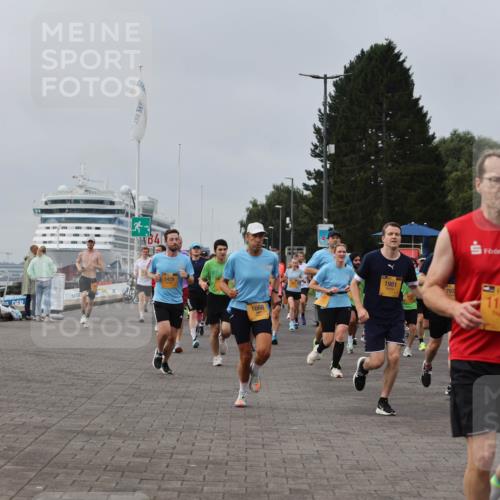 13.09.2026 - Kiel Lauf Andreas Tolksdorf http://msf.ph/oto/10337289 13.09.2026 09:54:22 Kiellinie 4, 5429, 1668, 1981, 793, 11426 meine-sportfotos.de