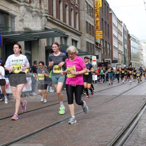 13.09.2026 - 21. swb-Marathon Bremen Strokosch-Dieckow http://msf.ph/oto/10337293 13.09.2026 11:05:21 Ziel 10168, 10186, 10238, 10259, 10260, 10305, 10432, 10457, 10864, 11024, 11146, 11314, 11387, 11394, 11520, 11521, 11571, 11572, 11724, 11791, 11892, 11947, 12055, 12156, 12251, 12273, 12330, 12362, 12378, 12501, 12523, 12773, 10370, 10411, 10465, 10576, 10697, 10717, 10718, 10800, 10802, 10850, 10975, 10995, 11102, 11105, 11157, 11218, 11281, 11326, 11334, 11584, 11616, 11722, 11900, 12002, 12011, 12064, 12251 meine-sportfotos.de