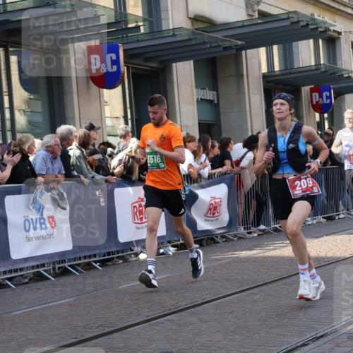 13.09.2026 - 21. swb-Marathon Bremen Strokosch-Dieckow http://msf.ph/oto/10337309 13.09.2026 13:25:44 Ziel 1163, 1647, 1896, 2033, 2062, 2666, 2708, 2987, 3248, 3516, 4067, 4476, 4723, 4724, 5013, 5558, 5622, 5701, 5854, 5906, 6135, 6605, 6886, 7638, 7780, 8271, 8361, 8592, 8635, 9266, 9794, 150, 191, 209, 1458, 1650, 1752, 2421, 2781, 3124, 3186, 3722, 3806, 4161, 4411, 4439, 4717, 4842, 4927, 5139, 5703, 5755, 5814, 6380, 7252, 8545, 8597, 8695, 8890, 9440, 9468, 9506 meine-sportfotos.de