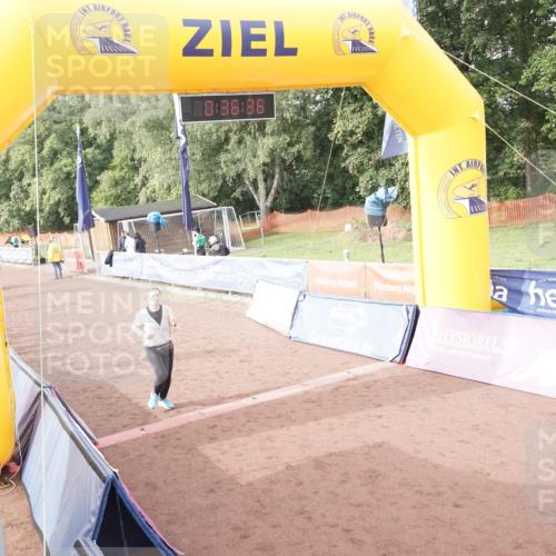 13.09.2026 - Airport Race Dennis Weichert http://msf.ph/oto/10337312 13.09.2026 10:37:09 Ziel 4127, 5244, 5276 meine-sportfotos.de