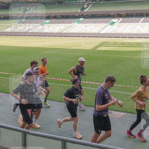 13.09.2026 - 21. swb-Marathon Bremen Michael Burmester http://msf.ph/oto/10337328 13.09.2026 13:13:59 Laufen im Stadion 183, 270, 278, 349, 460, 576, 600, 631, 695, 702, 768, 933, 950, 956, 1005, 1008, 1143, 1286, 1392, 1408, 1426, 1573, 1596, 1641, 1818, 1819, 1991, 2005, 2024, 2035, 2079, 2233, 2264, 2314, 2387, 2412, 2439, 2457, 2461, 2478, 2494, 2505, 2521, 2540, 2564, 2612, 2665, 2684, 2693, 2765, 2773, 2792, 2816, 2829, 2838, 2860, 2884, 2887, 2895, 2921, 2963, 2972, 2975, 2978, 3016, 3111, 3209, 3253, 3277, 3293, 3304, 3313, 3378, 3405, 3428, 3434, 3653, 3661, 4080 meine-sportfotos.de