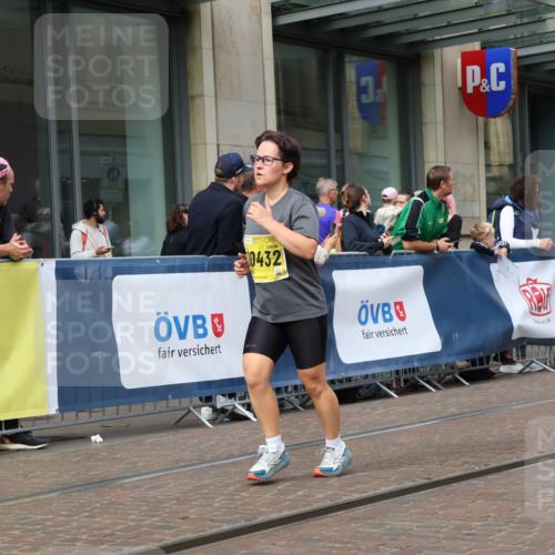 13.09.2026 - 21. swb-Marathon Bremen Strokosch-Dieckow http://msf.ph/oto/10337338 13.09.2026 11:05:23 Ziel 10018, 10168, 10186, 10238, 10259, 10260, 10305, 10432, 10457, 10864, 11024, 11314, 11387, 11520, 11521, 11571, 11572, 11724, 11791, 11892, 11947, 12055, 12156, 12273, 12330, 12362, 12378, 12501, 12523, 12528, 12773, 10370, 10411, 10576, 10697, 10717, 10718, 10800, 10802, 10995, 11102, 11105, 11146, 11157, 11218, 11281, 11326, 11334, 11394, 11584, 11616, 11722, 11900, 12002, 12011, 12064, 12251 meine-sportfotos.de