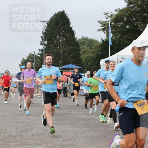13.09.2026 - Kiel Lauf Andreas Tolksdorf http://msf.ph/oto/10337372 13.09.2026 09:54:25 Kiellinie 9143, 39, 5429, 11612, 1668, 7619, 39, 7932 meine-sportfotos.de