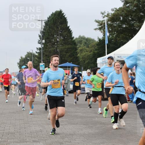 13.09.2026 - Kiel Lauf Andreas Tolksdorf http://msf.ph/oto/10337377 13.09.2026 09:54:25 Kiellinie 3, 84, 9143, 5429, 11612, 1668 meine-sportfotos.de
