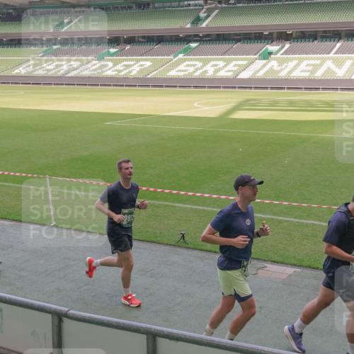 13.09.2026 - 21. swb-Marathon Bremen Michael Burmester http://msf.ph/oto/10337385 13.09.2026 13:14:05 Laufen im Stadion 183, 270, 278, 349, 414, 460, 576, 600, 631, 695, 702, 768, 933, 950, 956, 1005, 1008, 1143, 1392, 1408, 1426, 1573, 1596, 1641, 1818, 1819, 1991, 2005, 2024, 2035, 2079, 2233, 2264, 2314, 2387, 2412, 2439, 2457, 2461, 2478, 2494, 2521, 2540, 2564, 2612, 2665, 2684, 2693, 2737, 2773, 2792, 2816, 2829, 2838, 2860, 2861, 2865, 2884, 2887, 2921, 2972, 2975, 2978, 3016, 3111, 3209, 3253, 3277, 3293, 3304, 3313, 3378, 3405, 3428, 3434, 3653, 3661, 3680, 4034, 4080, 4511 meine-sportfotos.de