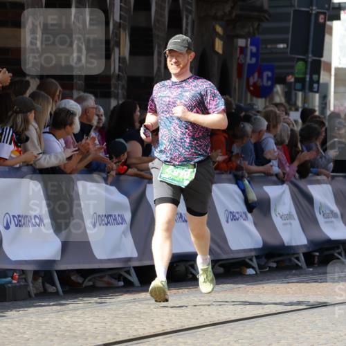 13.09.2026 - 21. swb-Marathon Bremen Strokosch-Dieckow http://msf.ph/oto/10337396 13.09.2026 13:19:06 Ziel 307, 2324, 2948, 3631, 4120, 4413, 4642, 4916, 5277, 5867, 6787, 7104, 7163, 7602, 8540, 8743, 9327, 9833, 189, 666, 1599, 2390, 2423, 2535, 3182, 3508, 4819, 5172, 6008, 6137, 6633, 7754, 9552, 9638, 9805 meine-sportfotos.de