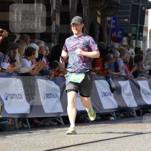 13.09.2026 - 21. swb-Marathon Bremen Strokosch-Dieckow http://msf.ph/oto/10337410 13.09.2026 13:19:06 Ziel 307, 2324, 2948, 3631, 4120, 4413, 4642, 4916, 5277, 5867, 6787, 7104, 7163, 7602, 8540, 8743, 9327, 9833, 189, 666, 1599, 2390, 2423, 2535, 3182, 3508, 4819, 5172, 6008, 6137, 6633, 7754, 9552, 9638, 9805 meine-sportfotos.de