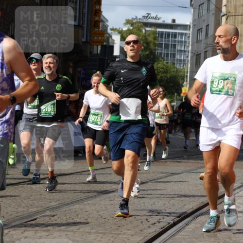 13.09.2026 - 21. swb-Marathon Bremen Strokosch-Dieckow http://msf.ph/oto/10337415 13.09.2026 13:31:43 Ziel 922, 1600, 1627, 2244, 2602, 2707, 3152, 3343, 3392, 3396, 3579, 3762, 3859, 4258, 4477, 4889, 5375, 5504, 5673, 5720, 5765, 5979, 6039, 6147, 6619, 6968, 6971, 7001, 7296, 7812, 8035, 8097, 8239, 8339, 8342, 8726, 9147, 9155, 9337, 9822, 13066, 578, 846, 3205, 3244, 3278, 3989, 4030, 4979, 4998, 5158, 5325, 5363, 5899, 6213, 6354, 7242, 7260, 7790, 7964, 8048, 8078, 8247, 8970, 9016, 9033, 9188, 9785, 9914, 13151 meine-sportfotos.de