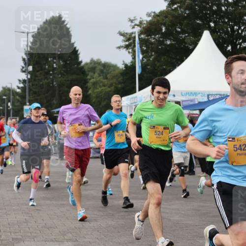 13.09.2026 - Kiel Lauf Andreas Tolksdorf http://msf.ph/oto/10337420 13.09.2026 09:54:26 Kiellinie 84, 4540, 38, 524, 4, 38, 4, 5429 meine-sportfotos.de