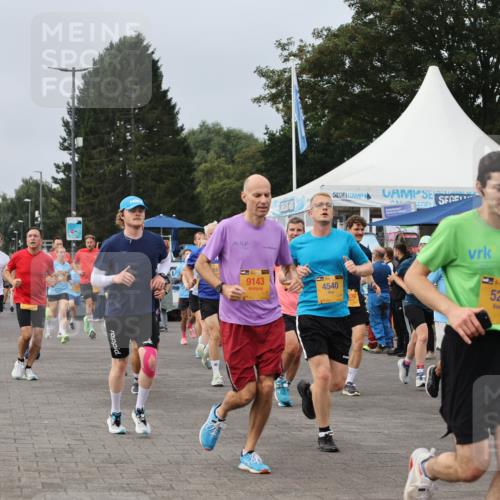 13.09.2026 - Kiel Lauf Andreas Tolksdorf http://msf.ph/oto/10337442 13.09.2026 09:54:27 Kiellinie 4, 61, 9143, 4540, 5, 39, 524, 11612 meine-sportfotos.de