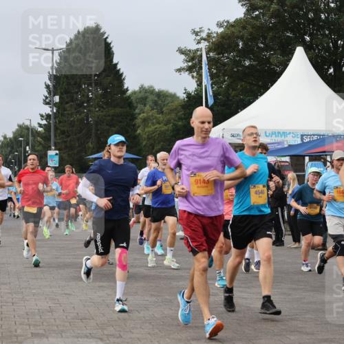 13.09.2026 - Kiel Lauf Andreas Tolksdorf http://msf.ph/oto/10337449 13.09.2026 09:54:27 Kiellinie 84, 5611, 9145, 4540, 6100, 164, 524 meine-sportfotos.de