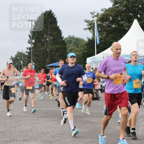 13.09.2026 - Kiel Lauf Andreas Tolksdorf http://msf.ph/oto/10337453 13.09.2026 09:54:27 Kiellinie 84, 5611, 143, 4540, 1640 meine-sportfotos.de