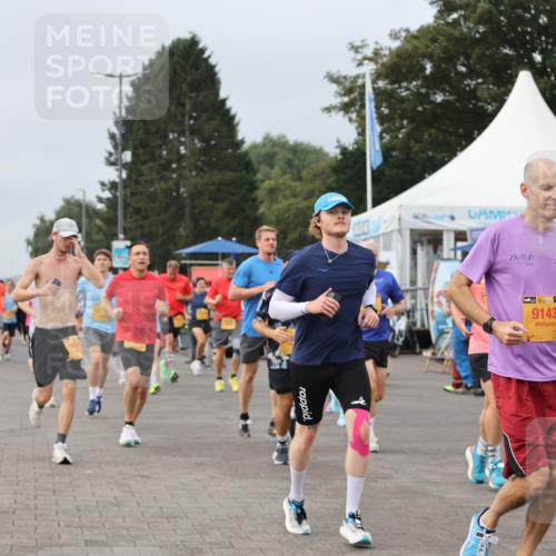 13.09.2026 - Kiel Lauf Andreas Tolksdorf http://msf.ph/oto/10337465 13.09.2026 09:54:27 Kiellinie 121, 38, 9143, 4540, 100 meine-sportfotos.de