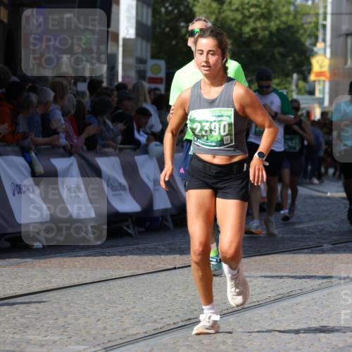 13.09.2026 - 21. swb-Marathon Bremen Strokosch-Dieckow http://msf.ph/oto/10337468 13.09.2026 13:19:07 Ziel 307, 2324, 2948, 3631, 4120, 4413, 4642, 4916, 5277, 5867, 6787, 7104, 7163, 7602, 7791, 8743, 9327, 9833, 189, 666, 1599, 2390, 2423, 2535, 3182, 3508, 4819, 5172, 5371, 6008, 6137, 6633, 7754, 9552, 9638, 9805 meine-sportfotos.de