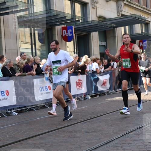 13.09.2026 - 21. swb-Marathon Bremen Strokosch-Dieckow http://msf.ph/oto/10337472 13.09.2026 13:25:49 Ziel 1163, 1896, 2062, 2666, 2708, 3248, 3516, 3983, 4067, 4476, 4723, 4724, 5558, 5701, 5854, 5906, 5934, 6135, 6605, 6886, 7638, 7780, 8361, 8592, 8635, 9266, 9794, 150, 191, 209, 1163, 1458, 1647, 1752, 2033, 2421, 2781, 2987, 3124, 3186, 3722, 3806, 4161, 4411, 4439, 4717, 4842, 4927, 5013, 5139, 5622, 5703, 5755, 5814, 6135, 7780, 8271, 8545, 8597, 8890, 9440, 9468, 9506 meine-sportfotos.de