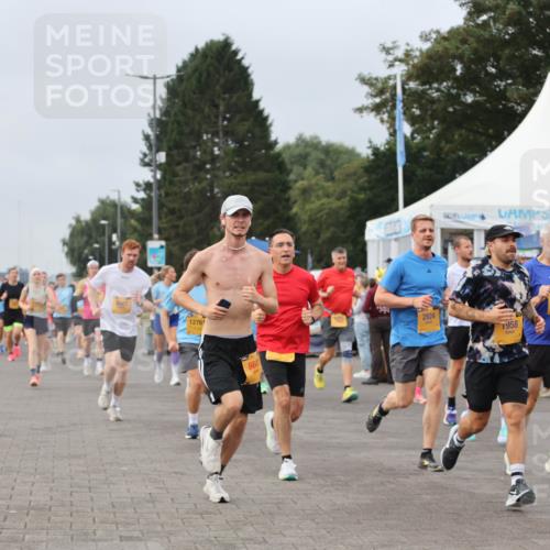 13.09.2026 - Kiel Lauf Andreas Tolksdorf http://msf.ph/oto/10337496 13.09.2026 09:54:28 Kiellinie 1276, 8641, 2824, 1958, 5611 meine-sportfotos.de