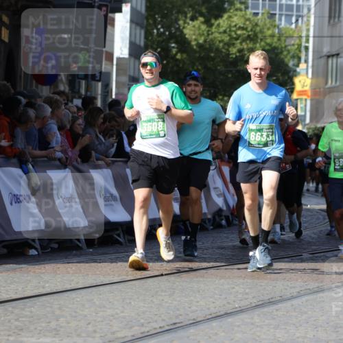 13.09.2026 - 21. swb-Marathon Bremen Strokosch-Dieckow http://msf.ph/oto/10337514 13.09.2026 13:19:10 Ziel 307, 4120, 4916, 5277, 5867, 6310, 6787, 7104, 7154, 7163, 7602, 7791, 8743, 9327, 9833, 13184, 189, 666, 1599, 2423, 2535, 3182, 3508, 4319, 5172, 5371, 6008, 6633, 7754, 9552, 9638, 9805 meine-sportfotos.de