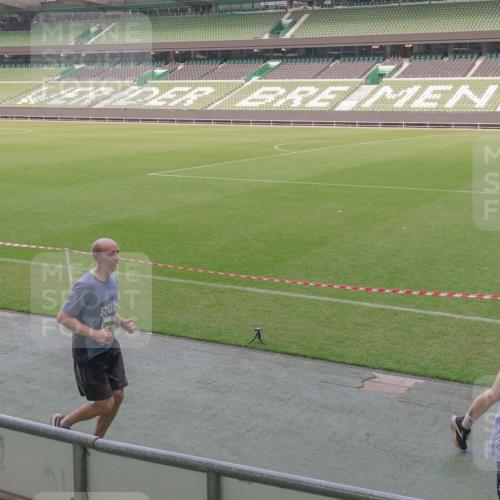 13.09.2026 - 21. swb-Marathon Bremen Michael Burmester http://msf.ph/oto/10337521 13.09.2026 13:14:19 Laufen im Stadion 183, 266, 270, 278, 300, 349, 414, 460, 576, 600, 631, 695, 702, 768, 933, 950, 956, 1005, 1008, 1047, 1143, 1392, 1408, 1426, 1573, 1596, 1641, 1818, 1819, 1991, 2024, 2035, 2079, 2233, 2314, 2387, 2412, 2439, 2457, 2461, 2466, 2484, 2494, 2521, 2540, 2564, 2612, 2665, 2690, 2691, 2693, 2737, 2773, 2792, 2816, 2829, 2838, 2861, 2865, 2884, 2887, 2921, 2972, 2978, 3016, 3111, 3209, 3253, 3277, 3304, 3313, 3355, 3378, 3405, 3428, 3653, 3661, 3680, 3847, 4034, 4080, 4511 meine-sportfotos.de