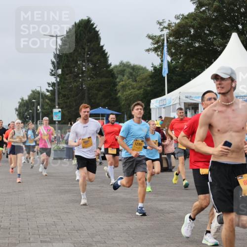 13.09.2026 - Kiel Lauf Andreas Tolksdorf http://msf.ph/oto/10337529 13.09.2026 09:54:29 Kiellinie 8687, 12761, 864, 2824, 2687 meine-sportfotos.de