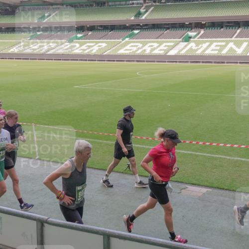 13.09.2026 - 21. swb-Marathon Bremen Michael Burmester http://msf.ph/oto/10337568 13.09.2026 13:14:28 Laufen im Stadion 266, 270, 278, 300, 349, 414, 460, 576, 600, 631, 702, 768, 950, 956, 1005, 1008, 1047, 1143, 1392, 1408, 1426, 1573, 1596, 1641, 1818, 1819, 1991, 2024, 2035, 2079, 2233, 2235, 2314, 2359, 2387, 2412, 2439, 2457, 2466, 2484, 2494, 2521, 2540, 2564, 2612, 2665, 2690, 2691, 2693, 2737, 2773, 2816, 2829, 2838, 2861, 2865, 2884, 2887, 2921, 2958, 2972, 2978, 3016, 3111, 3209, 3253, 3277, 3304, 3313, 3355, 3378, 3405, 3428, 3653, 3661, 3670, 3680, 3847, 4034, 4080, 4511 meine-sportfotos.de