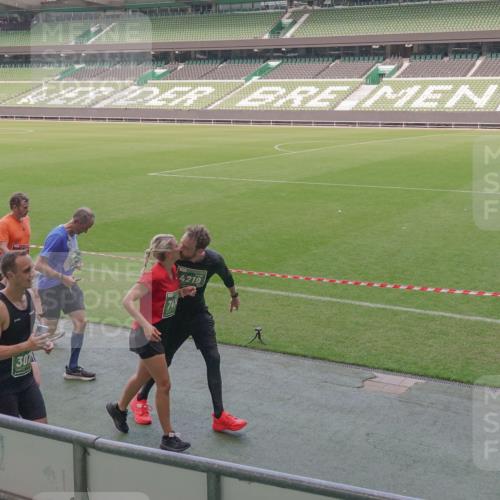 13.09.2026 - 21. swb-Marathon Bremen Michael Burmester http://msf.ph/oto/10337592 13.09.2026 13:14:31 Laufen im Stadion 266, 270, 278, 300, 414, 460, 576, 600, 631, 768, 950, 956, 1005, 1008, 1047, 1143, 1392, 1408, 1426, 1573, 1596, 1641, 1818, 1819, 1991, 2024, 2035, 2079, 2233, 2235, 2314, 2359, 2387, 2412, 2439, 2457, 2466, 2484, 2494, 2521, 2540, 2564, 2612, 2665, 2690, 2691, 2693, 2737, 2773, 2816, 2829, 2838, 2861, 2865, 2887, 2921, 2958, 2972, 2978, 3016, 3111, 3209, 3253, 3277, 3304, 3313, 3355, 3378, 3405, 3428, 3653, 3661, 3670, 3680, 3829, 3847, 4034, 4080, 4511 meine-sportfotos.de
