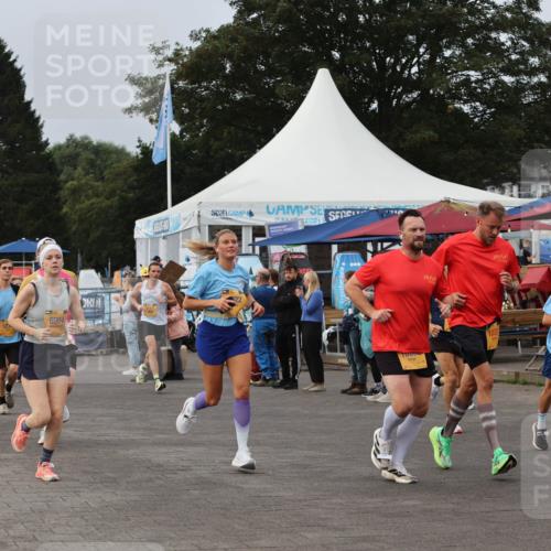 13.09.2026 - Kiel Lauf Andreas Tolksdorf http://msf.ph/oto/10337619 13.09.2026 09:54:32 Kiellinie 3811, 52, 6964, 1033, 1000 meine-sportfotos.de