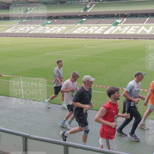 13.09.2026 - 21. swb-Marathon Bremen Michael Burmester http://msf.ph/oto/10337628 13.09.2026 13:14:34 Laufen im Stadion 266, 270, 278, 300, 414, 460, 576, 600, 631, 768, 950, 956, 1005, 1008, 1047, 1143, 1392, 1408, 1426, 1573, 1596, 1818, 1819, 1991, 2024, 2035, 2079, 2233, 2235, 2314, 2359, 2387, 2412, 2439, 2457, 2466, 2484, 2494, 2521, 2540, 2564, 2612, 2665, 2690, 2691, 2693, 2737, 2760, 2773, 2816, 2829, 2838, 2861, 2865, 2887, 2921, 2958, 2972, 2978, 3016, 3111, 3209, 3277, 3304, 3313, 3355, 3378, 3405, 3428, 3653, 3661, 3670, 3680, 3829, 3847, 4034, 4080, 4511 meine-sportfotos.de