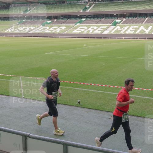 13.09.2026 - 21. swb-Marathon Bremen Michael Burmester http://msf.ph/oto/10337668 13.09.2026 13:14:41 Laufen im Stadion 263, 266, 270, 300, 414, 460, 600, 631, 768, 950, 956, 1008, 1047, 1392, 1408, 1426, 1573, 1596, 1818, 1819, 2024, 2035, 2079, 2233, 2235, 2314, 2359, 2385, 2387, 2412, 2457, 2466, 2484, 2494, 2521, 2540, 2564, 2612, 2667, 2690, 2691, 2693, 2737, 2760, 2783, 2816, 2829, 2838, 2859, 2861, 2865, 2887, 2958, 2972, 2978, 3016, 3111, 3157, 3185, 3209, 3277, 3304, 3355, 3378, 3405, 3428, 3653, 3661, 3670, 3680, 3829, 3847, 4034, 4080, 4511 meine-sportfotos.de