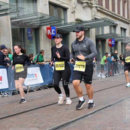 13.09.2026 - 21. swb-Marathon Bremen Strokosch-Dieckow http://msf.ph/oto/10337704 13.09.2026 11:05:32 Ziel 10018, 10168, 10238, 10259, 10260, 10305, 10382, 10457, 10619, 10864, 11024, 11132, 11164, 11477, 11520, 11791, 11947, 12156, 12186, 12378, 12501, 12523, 12528, 12773, 10186, 10259, 10260, 10411, 10432, 10576, 10697, 10717, 10802, 10864, 10995, 11102, 11146, 11157, 11218, 11314, 11326, 11334, 11387, 11394, 11520, 11521, 11571, 11572, 11616, 11724, 11791, 11892, 12011, 12055, 12251, 12273, 12330, 12362 meine-sportfotos.de