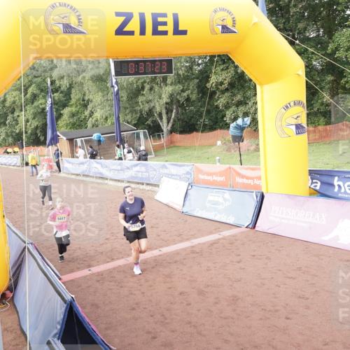 13.09.2026 - Airport Race Dennis Weichert http://msf.ph/oto/10337721 13.09.2026 10:37:57 Ziel 5268, 5270, 5417 meine-sportfotos.de