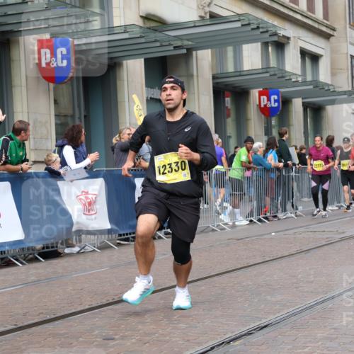13.09.2026 - 21. swb-Marathon Bremen Strokosch-Dieckow http://msf.ph/oto/10337734 13.09.2026 11:05:33 Ziel 10018, 10168, 10204, 10238, 10305, 10382, 10457, 10619, 10662, 11024, 11132, 11156, 11164, 11477, 11947, 12156, 12186, 12378, 12486, 12501, 12523, 12528, 12773, 10186, 10259, 10260, 10411, 10432, 10576, 10697, 10717, 10802, 10864, 10995, 11102, 11146, 11157, 11218, 11314, 11326, 11334, 11387, 11394, 11520, 11521, 11571, 11572, 11616, 11724, 11791, 11892, 11947, 12011, 12055, 12251, 12273, 12330, 12362 meine-sportfotos.de
